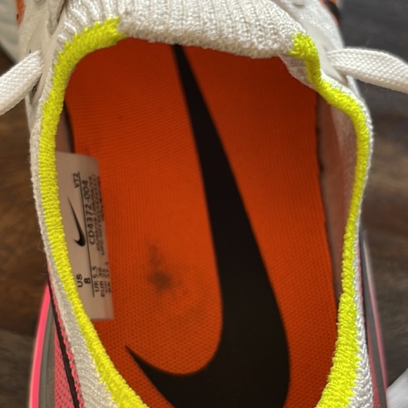 Women’s Nike React Infinity Run Flyknit Sneakers - Picture 15 of 15